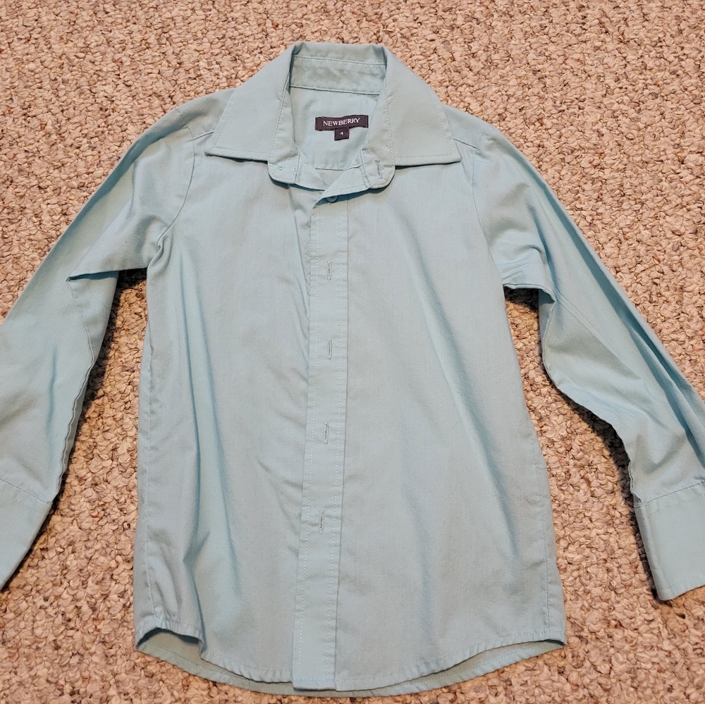 Newberry boys size 4 light blue button down collared shirt